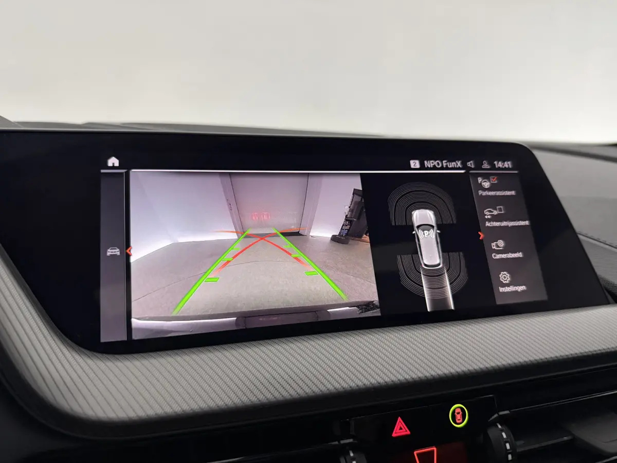 118i M-Sport | Pano | Virtual | Sfeer | Camera | Carplay | LED | Parkeersens.