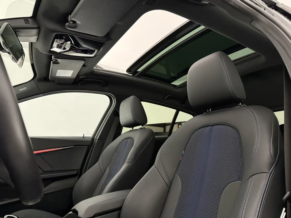 118i M-Sport | Pano | Virtual | Sfeer | Camera | Carplay | LED | Parkeersens.