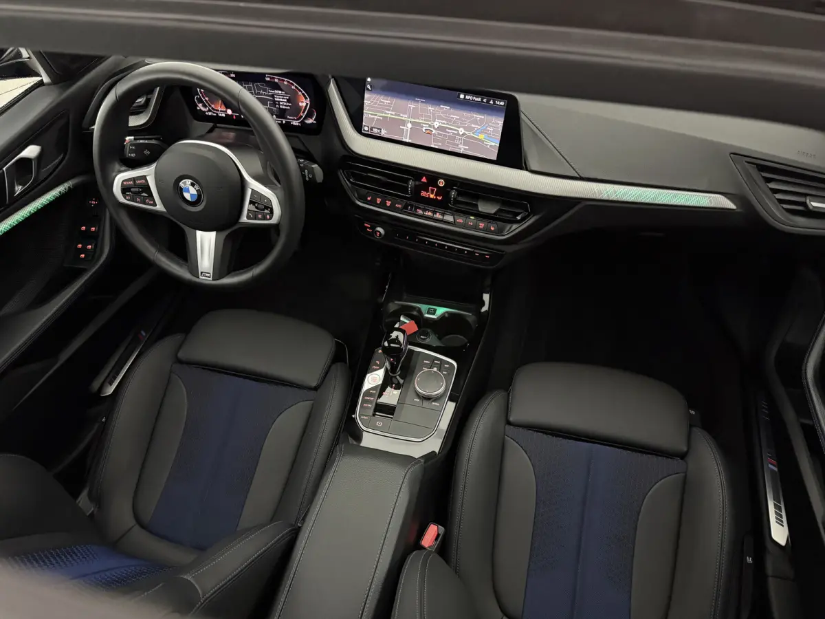 118i M-Sport | Pano | Virtual | Sfeer | Camera | Carplay | LED | Parkeersens.