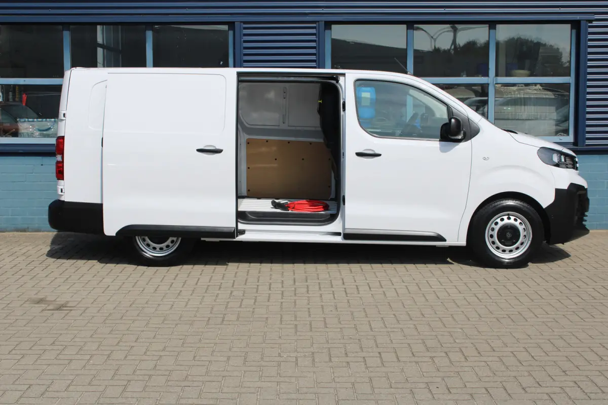 L3 75 kWh | 8 JAAR GARANTIE | CAMERA | NAVI | DRAADLOOS CARPLAY | COMFORT WAND |