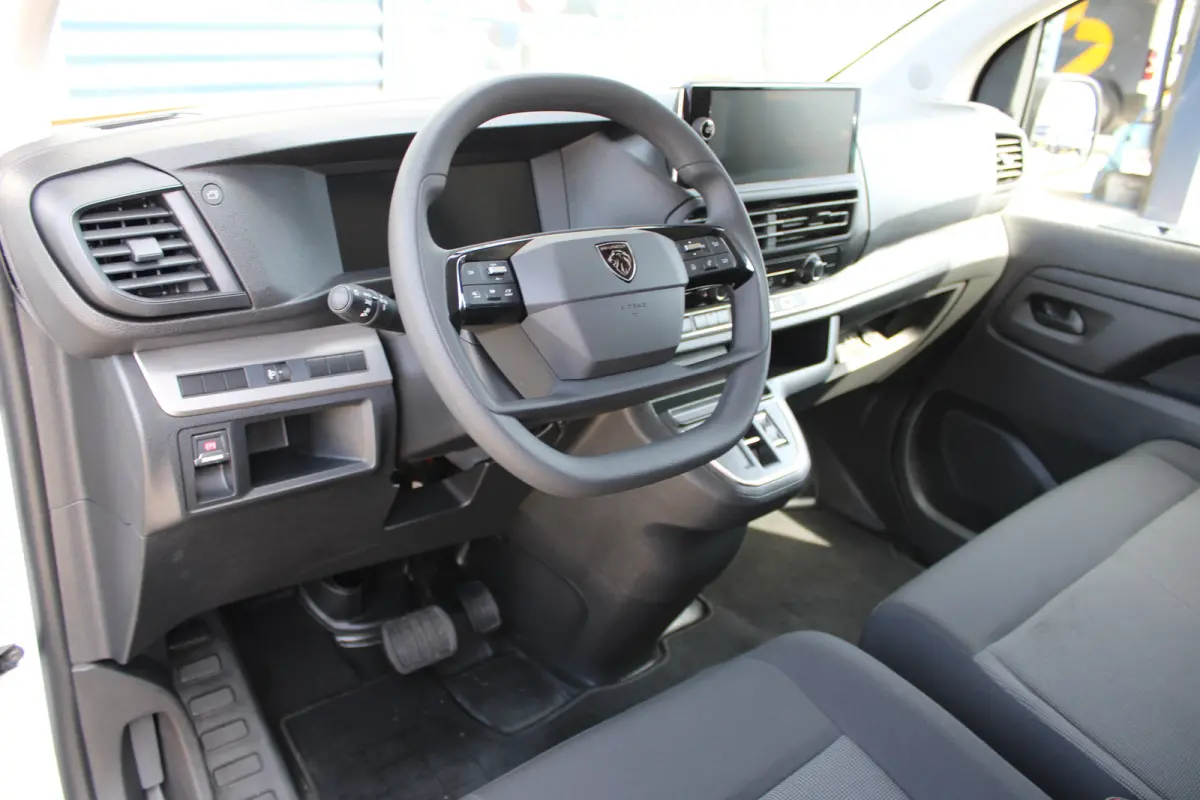 L3 75 kWh | 8 JAAR GARANTIE | CAMERA | NAVI | DRAADLOOS CARPLAY | COMFORT WAND |
