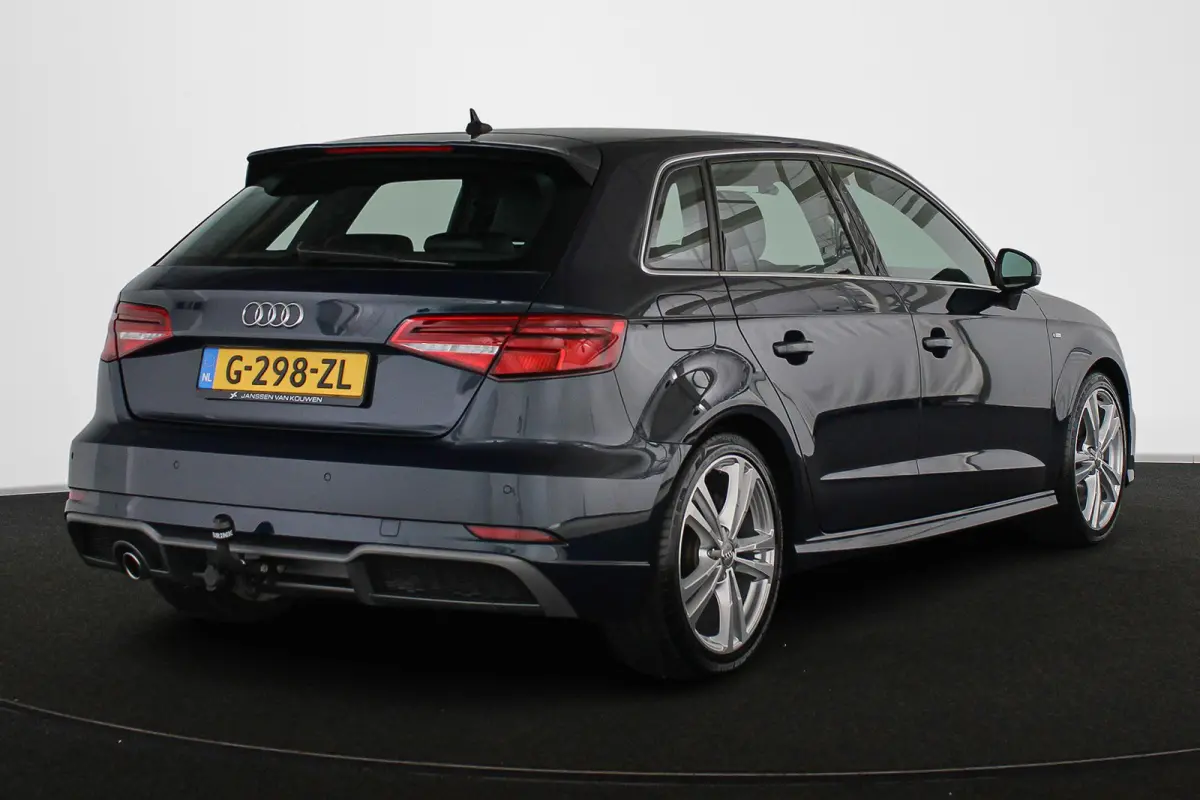 30 TFSI Advance Sport S-Line Trekhaak Stoelverwarming Navi Virtual