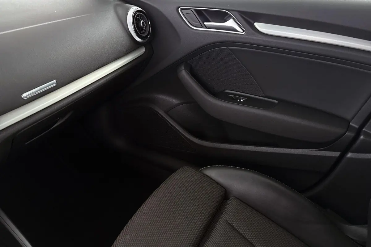 30 TFSI Advance Sport S-Line Trekhaak Stoelverwarming Navi Virtual