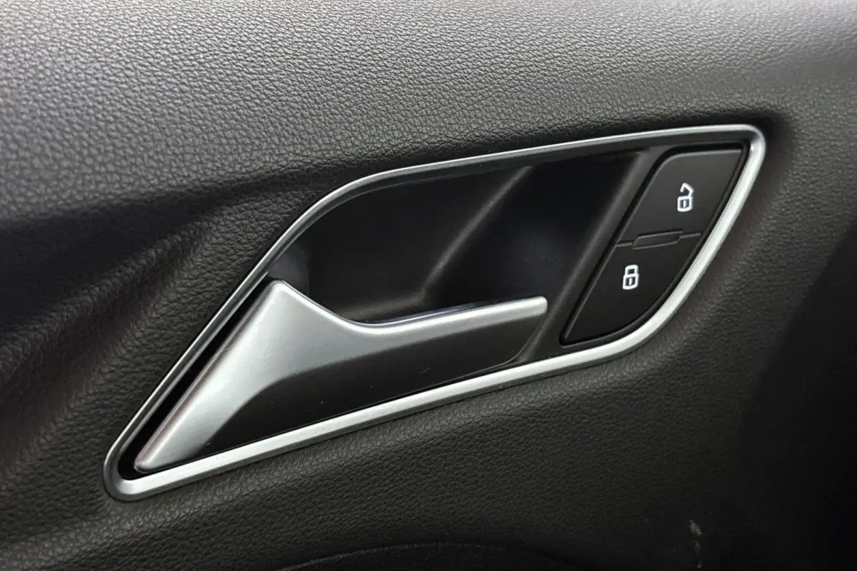 30 TFSI Advance Sport S-Line Trekhaak Stoelverwarming Navi Virtual