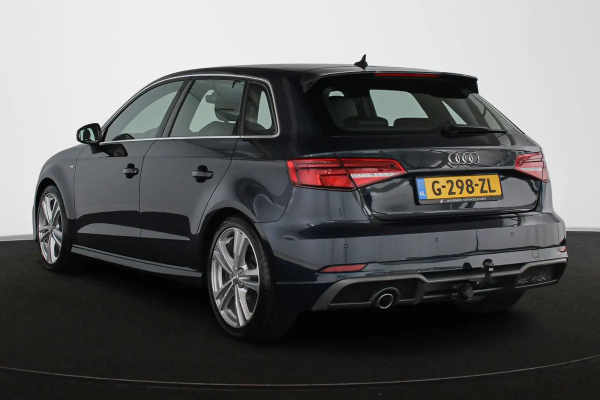 30 TFSI Advance Sport S-Line Trekhaak Stoelverwarming Navi Virtual