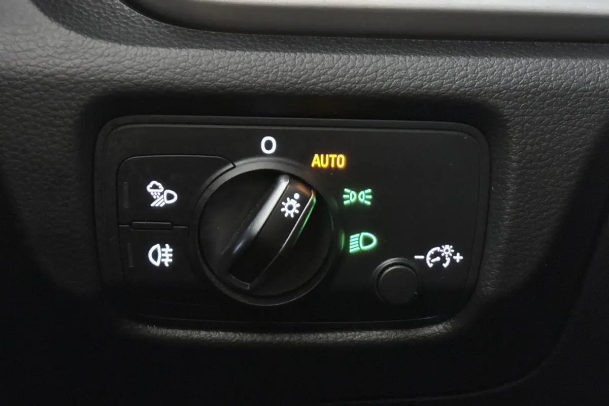 30 TFSI Advance Sport S-Line Trekhaak Stoelverwarming Navi Virtual