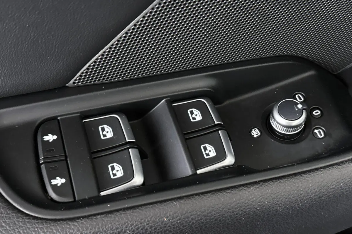 30 TFSI Advance Sport S-Line Trekhaak Stoelverwarming Navi Virtual