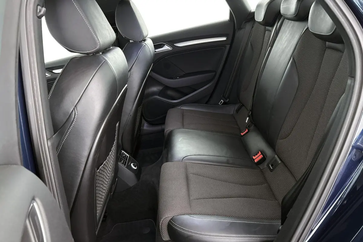 30 TFSI Advance Sport S-Line Trekhaak Stoelverwarming Navi Virtual