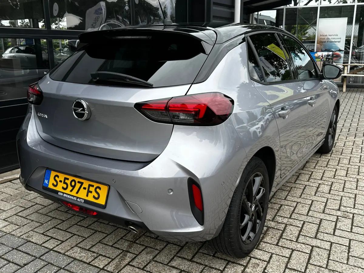 1.2 100 PK Level 4/GS | CAMERA + PARKEERSENSOREN| LED KOPLAMPEN| APPLE CARPLAY/ANDROID AUTO| ELECTRONIC CLIMATE CONTROL| DEALER ONDERHOUDEN| DODEHOEK DETECTIE|