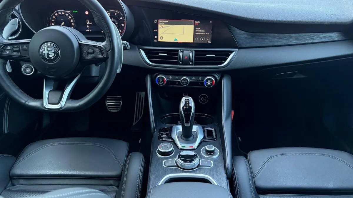 2.0 TURBO 280PK AWD SPRINT NAVI / LEDER / FULL-LED / KEYLESS / 19" LMV / CAMERA / ADAPT. CRUISE / WINTERPAKKET !!