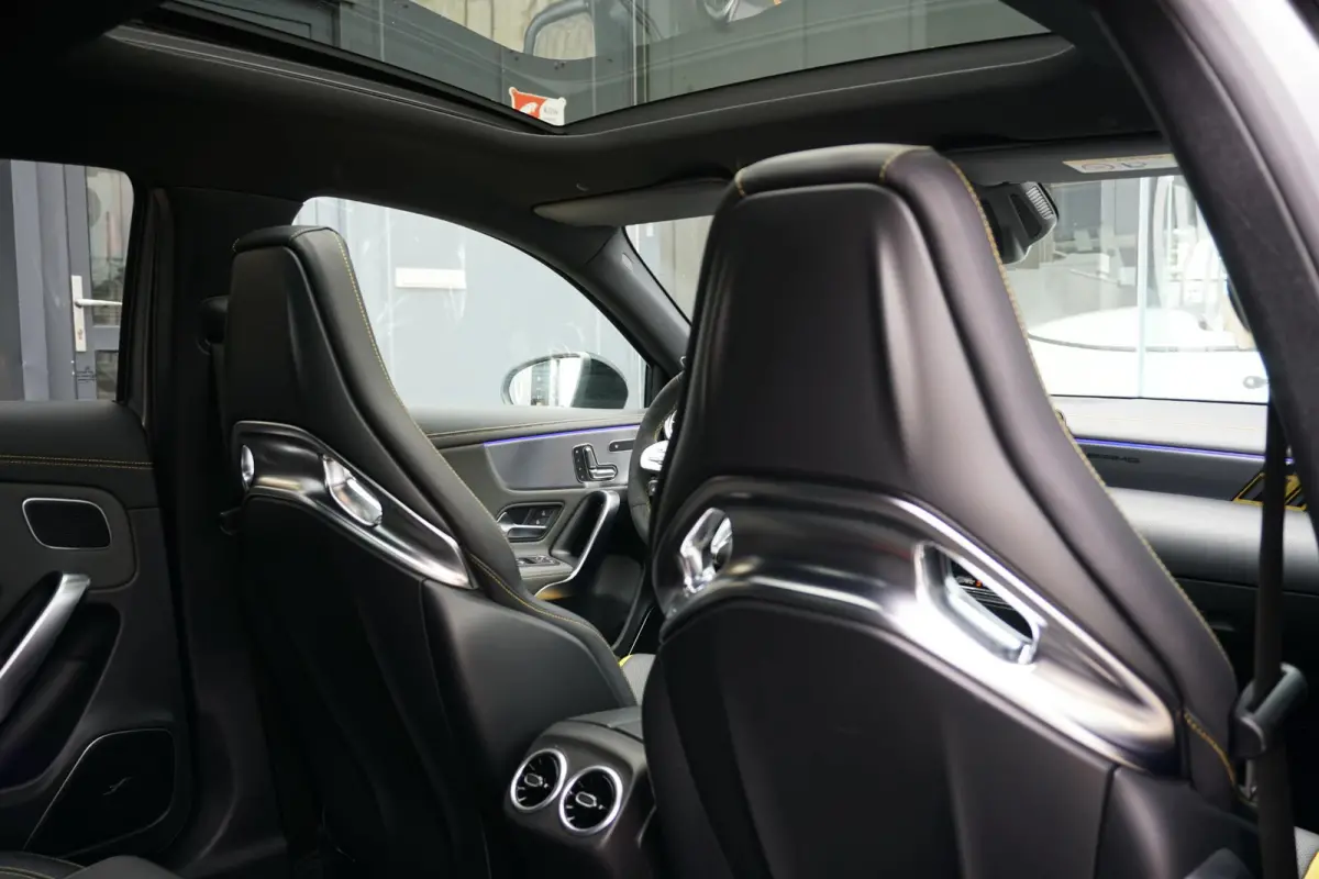 AMG 45 S 4MATIC+ Edition 1 422pk + RECARO / BURMESTER / PANO / 360° / DESIGNO