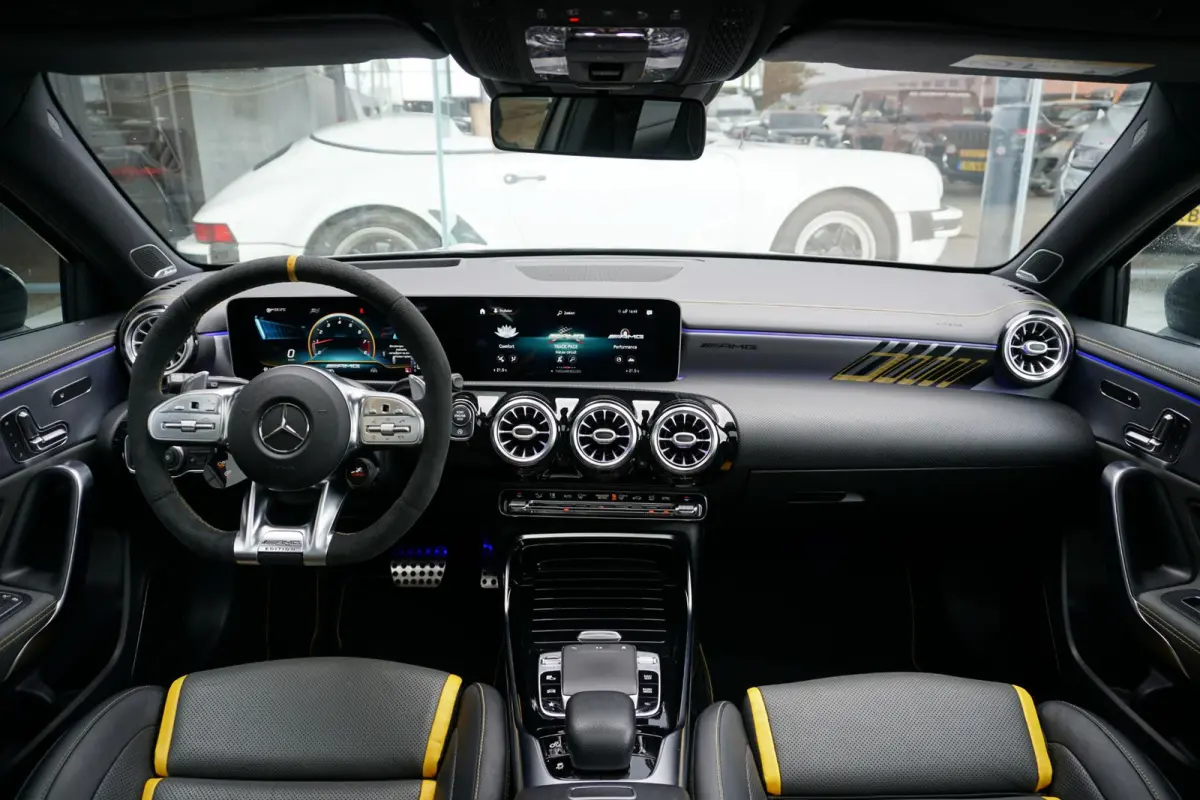AMG 45 S 4MATIC+ Edition 1 422pk + RECARO / BURMESTER / PANO / 360° / DESIGNO