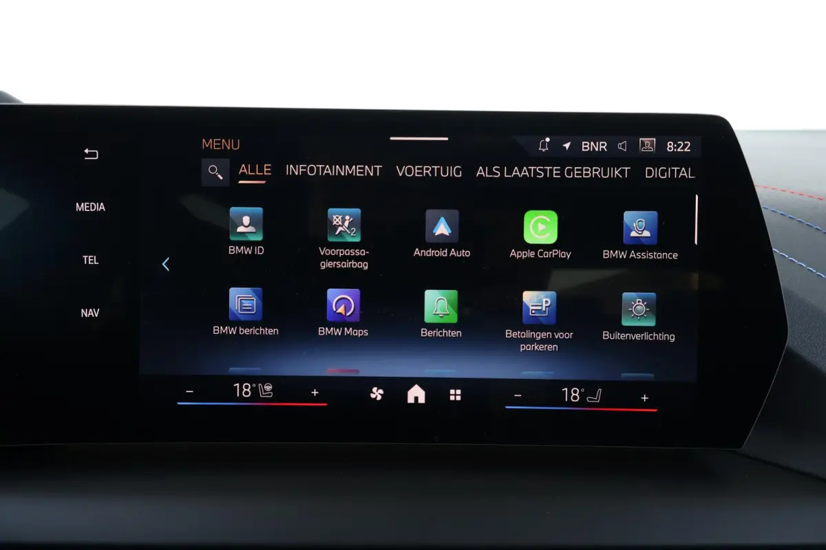 120 M Sport Design Edition | Sport Pakket Pro | Panorama Dak | Driving Assistant Plus | Harman Kardon | Invidual Frozen Urban Green | Parking Assistant Plus |