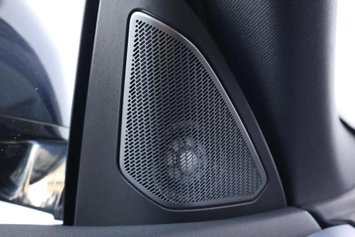 220 M Sport Design Edition | Sport Pakket Pro | Panorama Dak | Parking Assistant Plus | Harman Kardon | Head-Up | Invidual Midnight Sapphire |