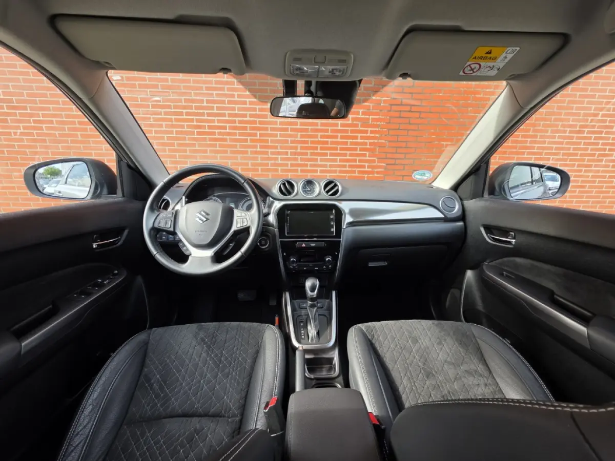 1.5 Hybrid Style Automaat Navigatie Clima Camera Carplay