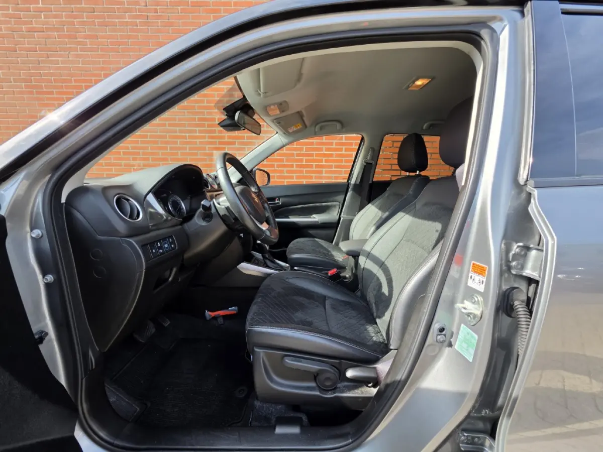 1.5 Hybrid Style Automaat Navigatie Clima Camera Carplay