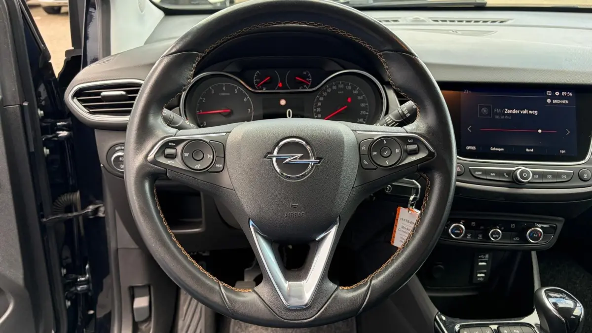 1.2 TURBO 130PK INNOVATION / NAVI / FULL-LED / CLIMA / LED / PDC / 16" LMV /CAMERA / TREKHAAK / BLUETOOTH / CRUISECONTROL !!