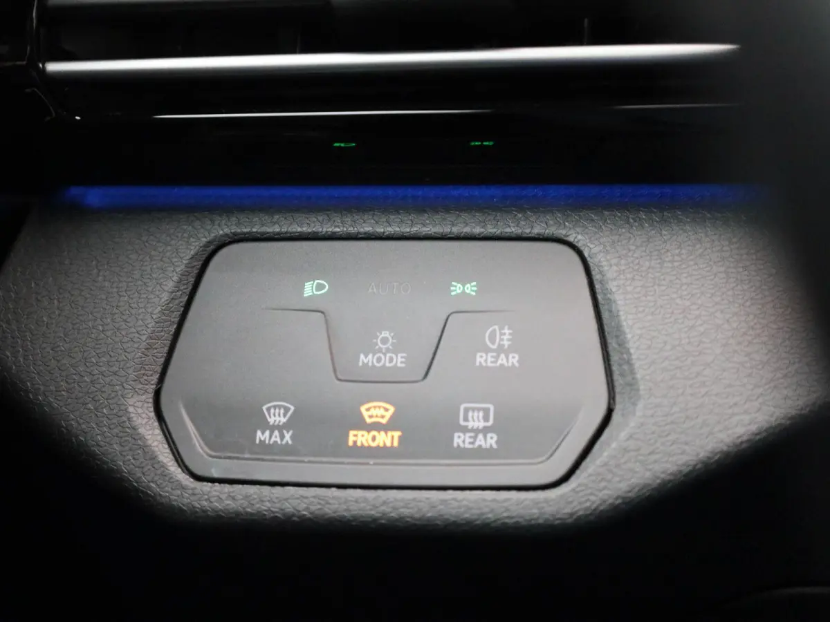 ID.5 Pro Business Advantage 77 kWh 204 PK| SoH 97,86% | Dealeronderhouden | Warmtepomp | Navigatie | Stoelverwarming | Stuurwielverwarming | Parkeersensoren