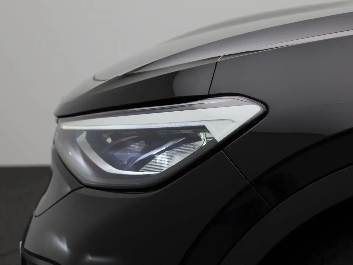 ID.5 Pro Business Advantage 77 kWh 204 PK| SoH 97,86% | Dealeronderhouden | Warmtepomp | Navigatie | Stoelverwarming | Stuurwielverwarming | Parkeersensoren