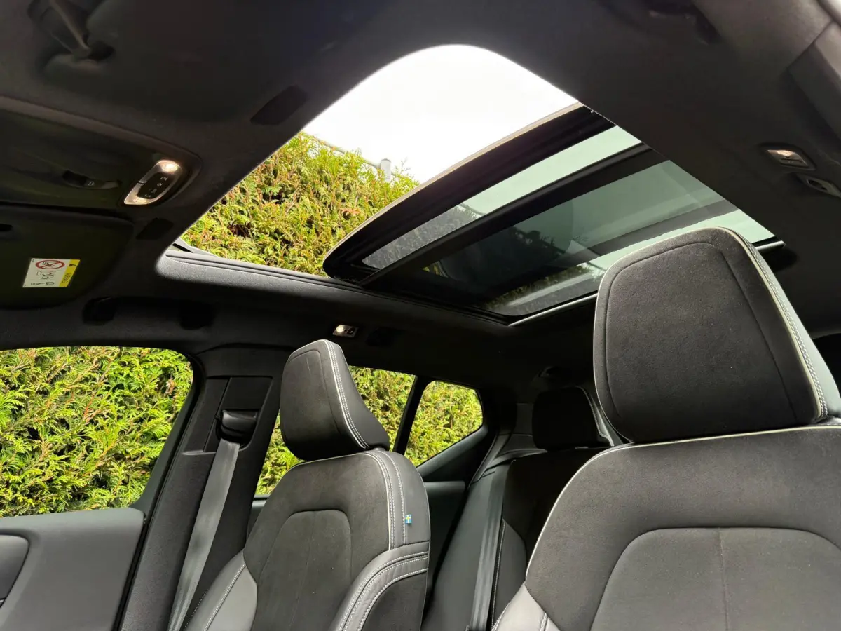 T5 R-Design | Panoramadak | Stoel Verwarming | Harman/Kardon | BLIS |