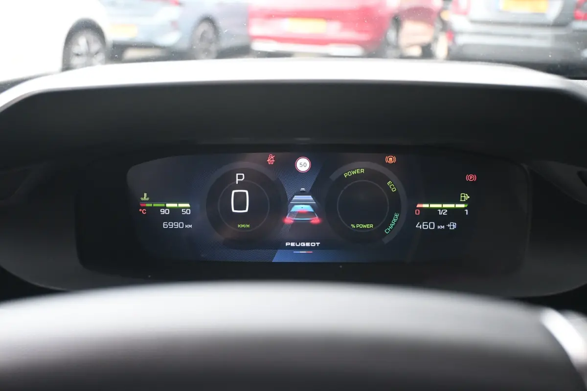 1.2 Hybrid 145 e-DCS6 GT Tot 8 Jaar Garantie! | 360 Camera | Elektr. Stoelen | Elektr. Achterklep | LED-Matrix | Adaptive Cruise | Alcantara | Stuur/Stoelverwarming | !!