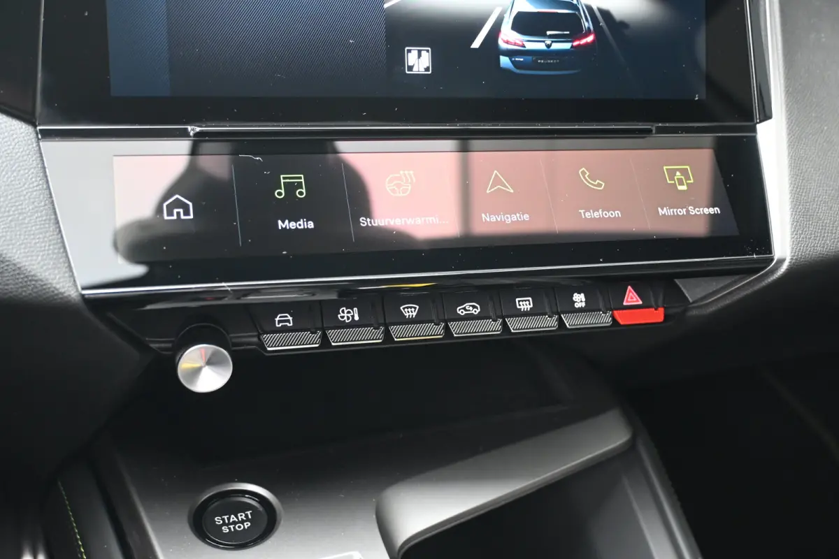 1.2 Hybrid 145 e-DCS6 GT Tot 8 Jaar Garantie! | 360 Camera | Elektr. Stoelen | Elektr. Achterklep | LED-Matrix | Adaptive Cruise | Alcantara | Stuur/Stoelverwarming | !!