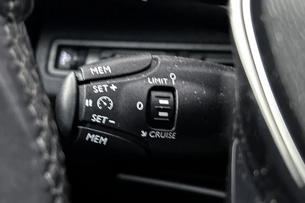 1.2 PureTech | Half lederen bekleding | Navigatie | Cruise control
