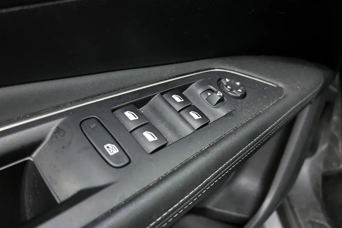 1.2 PureTech | Half lederen bekleding | Navigatie | Cruise control