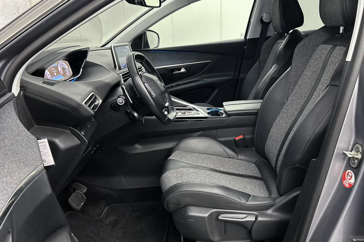 1.2 PureTech | Half lederen bekleding | Navigatie | Cruise control