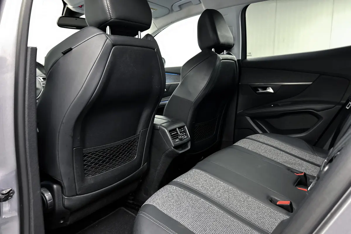 1.2 PureTech | Half lederen bekleding | Navigatie | Cruise control