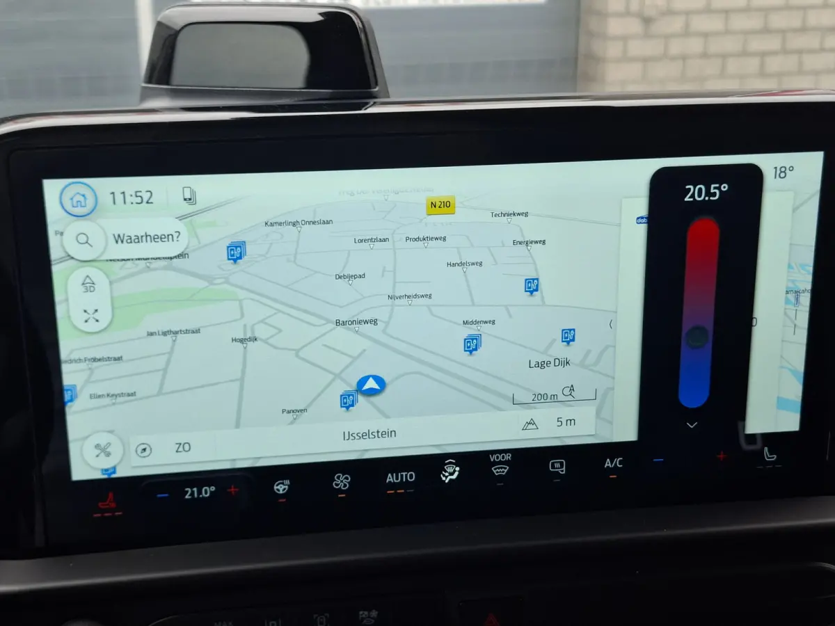 Cust. 340 L2H1 Limited 71 kWh | Android/Apple Carplay | LMV 17" | Voorstoelen/Voorruit Verwarmd | Rondomzicht Camera | Cruise Control Adaptief | Trekhaak | Airco |