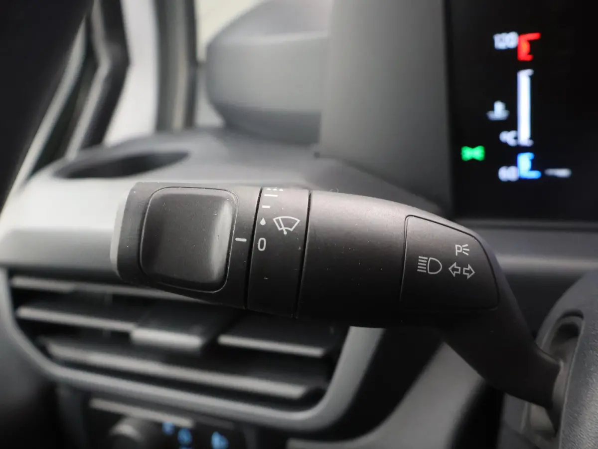 300 2.0 TDCI L2 H1 Trend