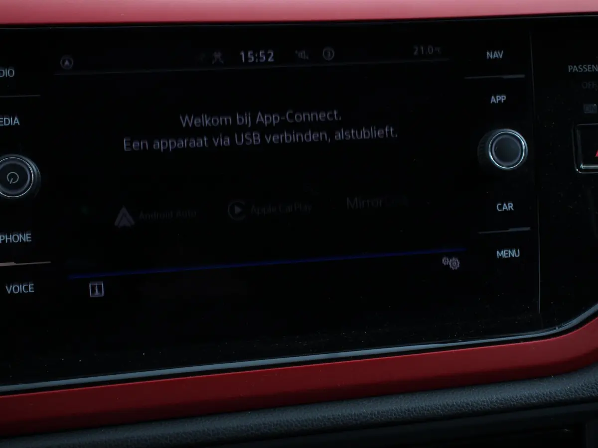 1.0 TSI Automaat Comfort Sport-Line Navigatie Apple Carplay Android Auto Adaptive Cruise Control Stoelverwarming Climate Control Getinte ramen Lichtmetalen Velgen