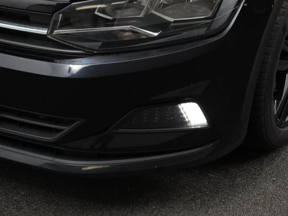 1.0 TSI Automaat Comfort Sport-Line Navigatie Apple Carplay Android Auto Adaptive Cruise Control Stoelverwarming Climate Control Getinte ramen Lichtmetalen Velgen