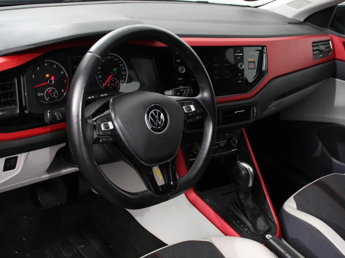 1.0 TSI Automaat Comfort Sport-Line Navigatie Apple Carplay Android Auto Adaptive Cruise Control Stoelverwarming Climate Control Getinte ramen Lichtmetalen Velgen