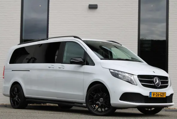 300d / XXL / DC / 4-Matic / 2x Elec Schuifdeur / 360 Camera / Burmester / Vol Opties / NIEUWSTAAT