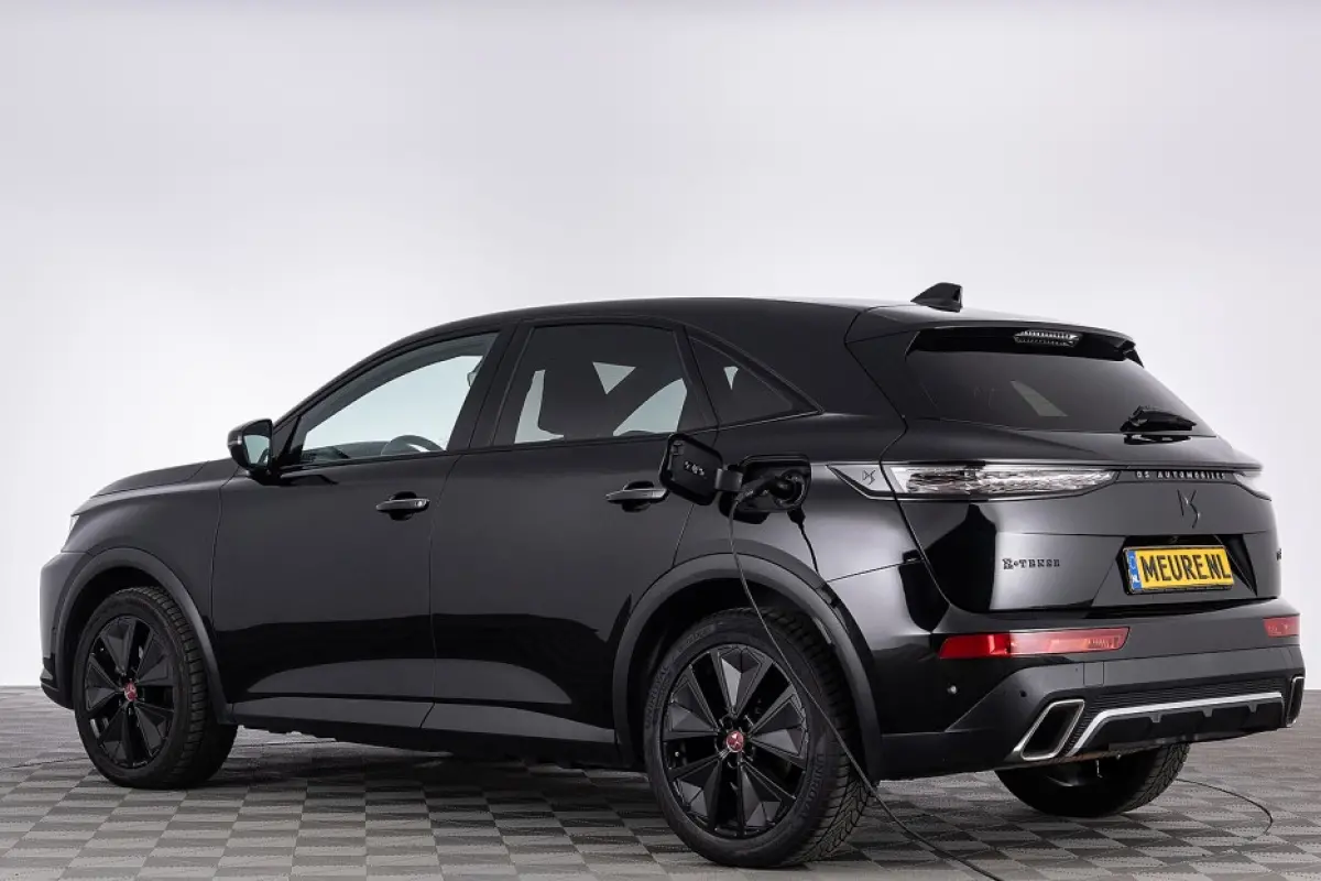 E-Tense 225 Performance Line | Full LED | ECC | Half LEDER
