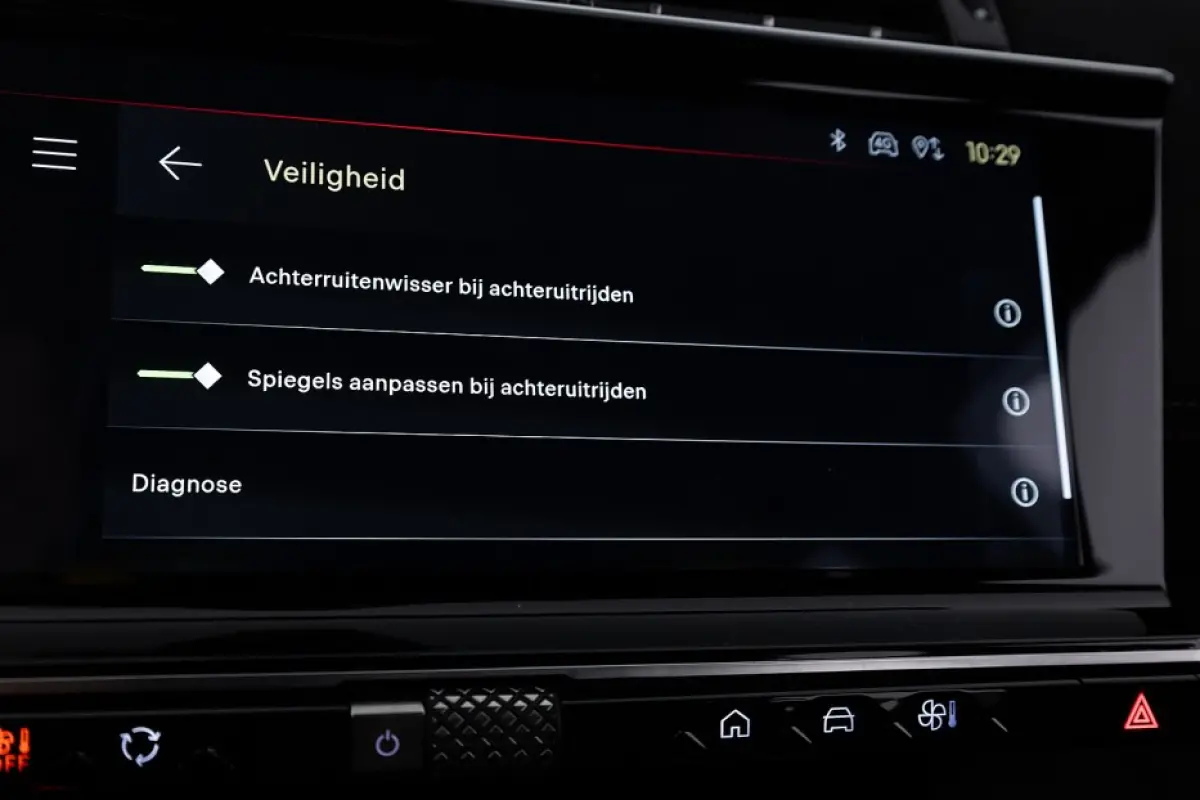 E-Tense 225 Performance Line | Full LED | ECC | Half LEDER