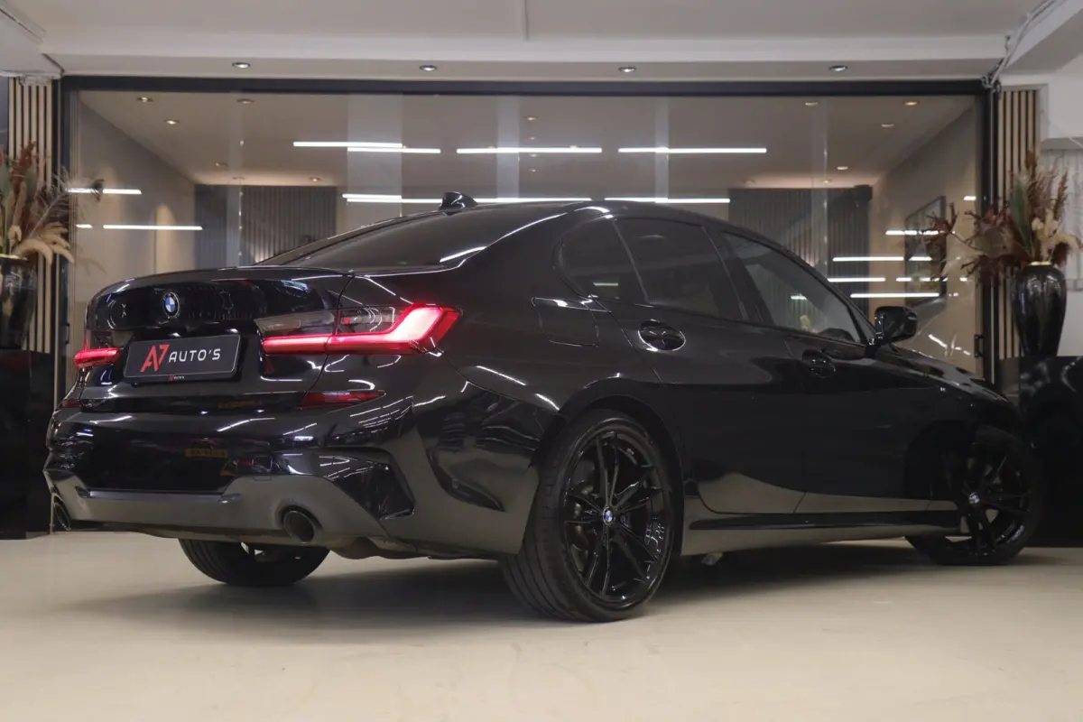330i High Executive PANO/CARPLAY/SFEER/HK/HUD/VOL