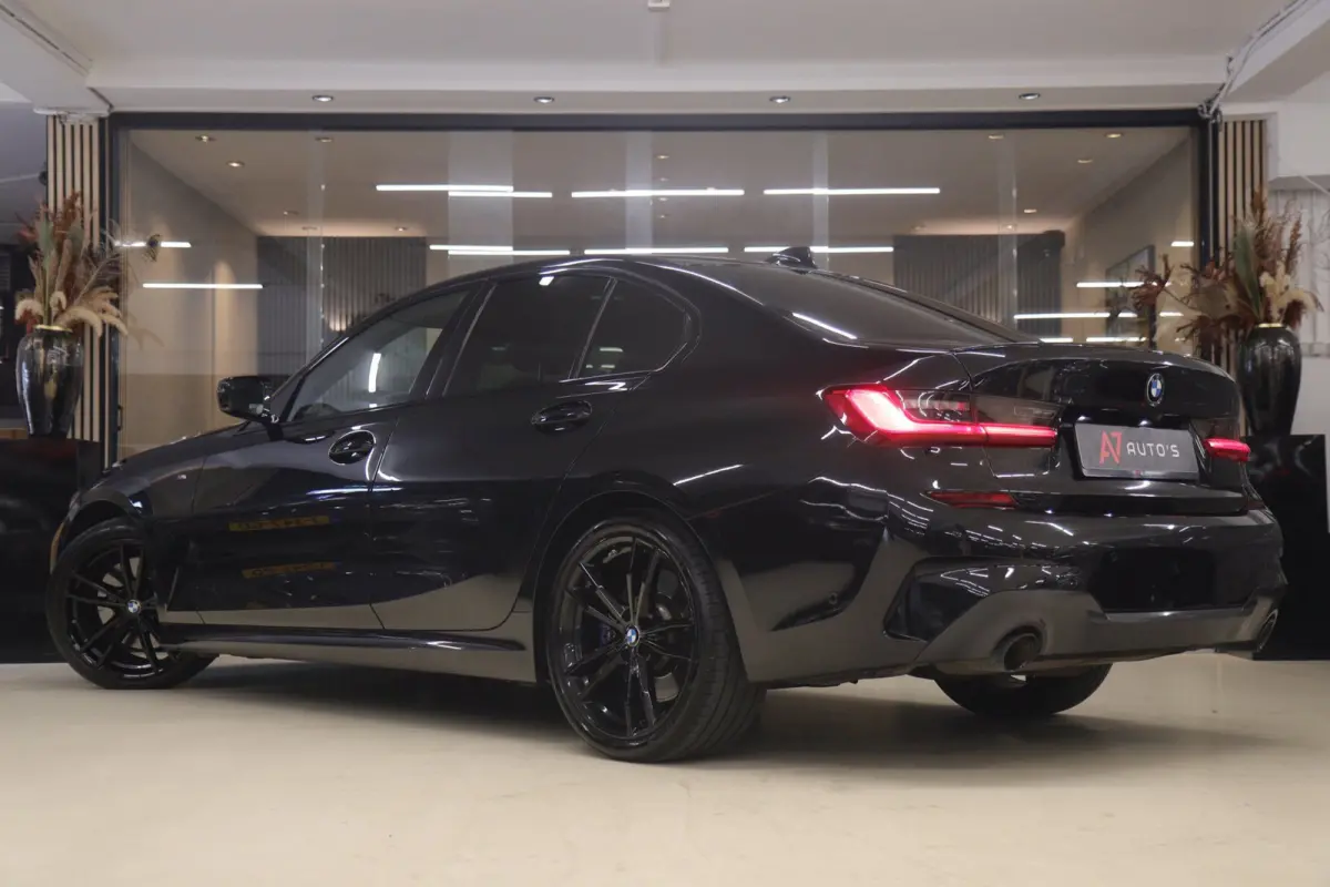 330i High Executive PANO/CARPLAY/SFEER/HK/HUD/VOL