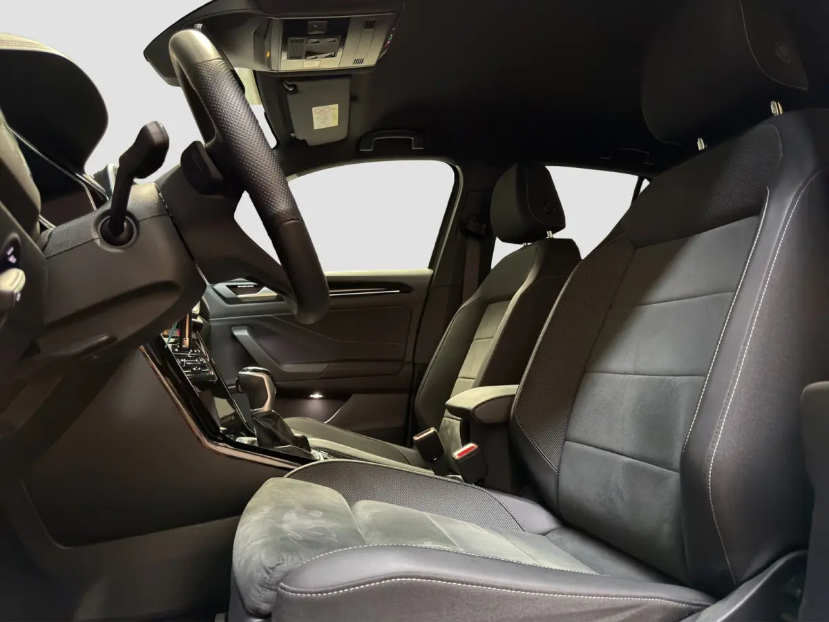 1.5 TSI R-Line Business+ |Massage|IQ.Light|ACC|DCC|Navi|