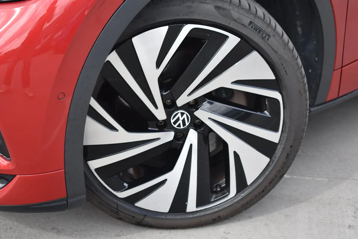 77kWh GTX 299PK | Warmtepomp | Panoramadak | Elektrische wegklapbare trekhaak | Sport Pakket Plus | Comfort Pakket Plus | 21'' Narvik velgen