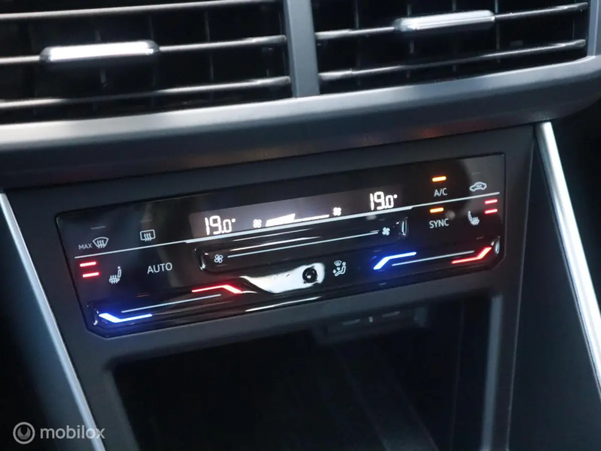 1.0 TSI 95 PK Life Navigatie|Stoelverw|Digi Cockpit|Clima|PDC V+A|Camera