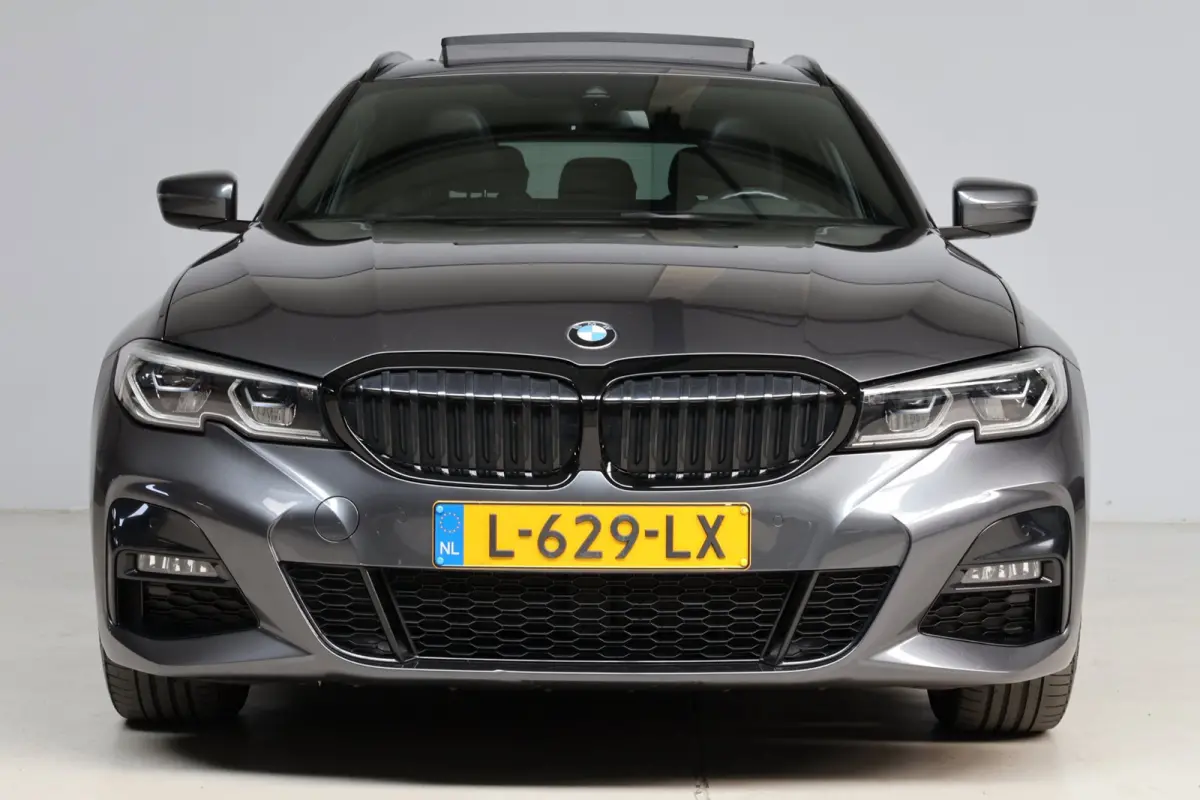 320e M-sport ShadowLine | panoramadak | head-up | harmankardon | laser led | 1e eigenaar | BTW
