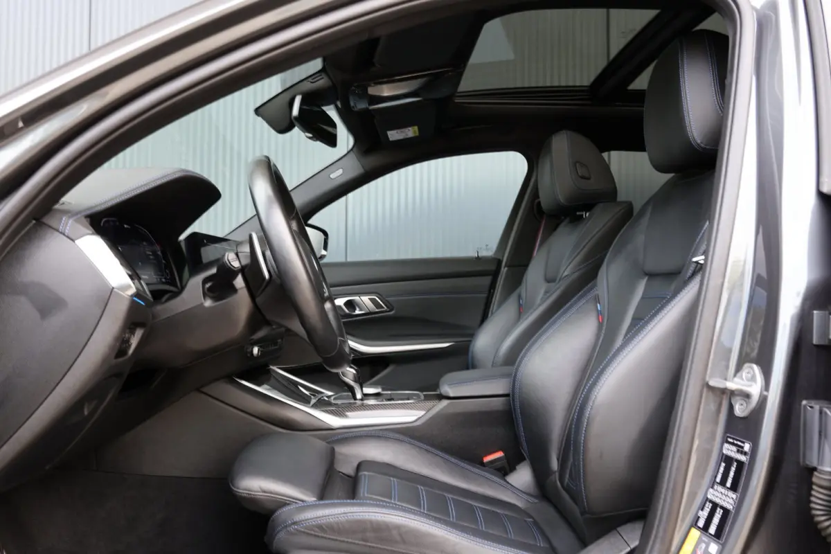 320e M-sport ShadowLine | panoramadak | head-up | harmankardon | laser led | 1e eigenaar | BTW