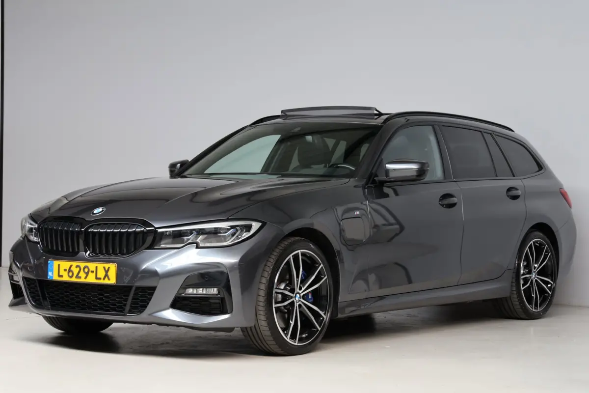 320e M-sport ShadowLine | panoramadak | head-up | harmankardon | laser led | 1e eigenaar | BTW