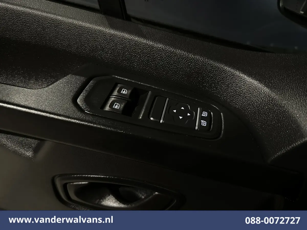 2.0 dCi 130pk L2H1 Euro6 Airco | LED | Cruisecontrol | Parkeersensoren Bijrijdersbank