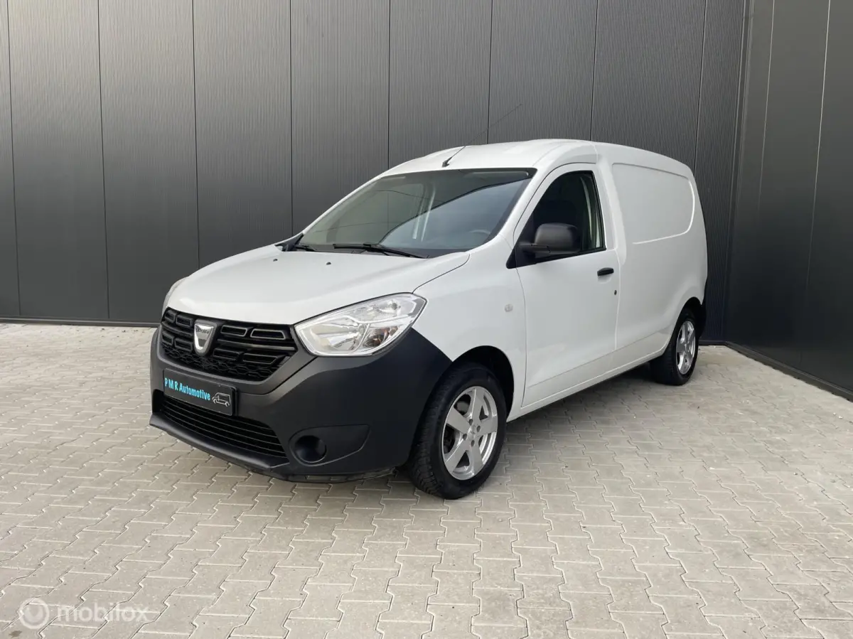 Dacia Dokker 2017 Benzine Handgeschakeld leasen