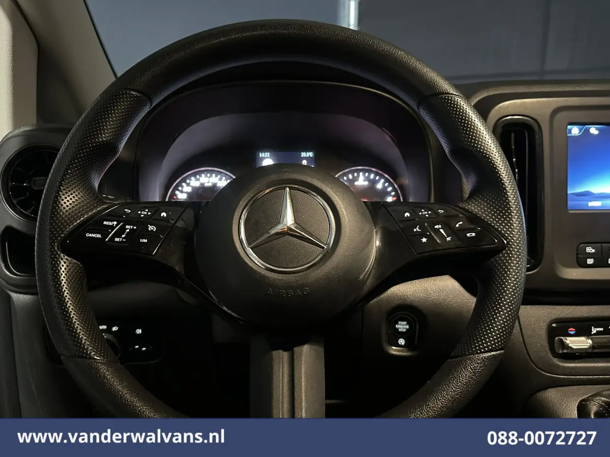 116 CDI 164pk L2H1 2025 Model Euro6 Airco | Camera | XXL MBUX | Navigatie | Adaptieve Cruisecontrol | Stoelverwarming Parkeersensoren, Bijrijdersbank