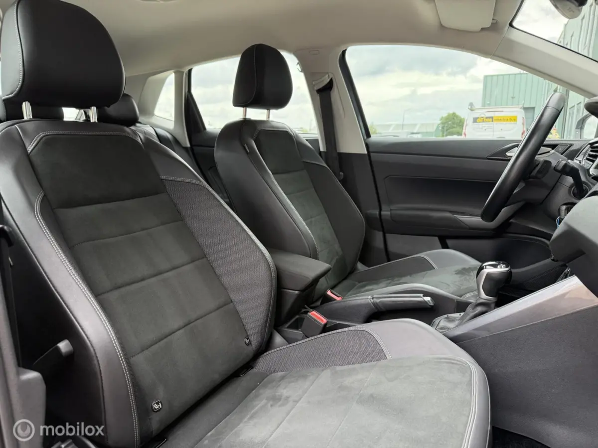 1.0 TSI / Luxe / Navi / Camera / Carplay